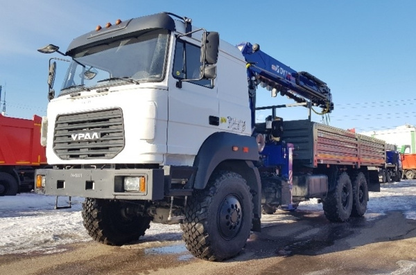 Бортовой Урал-М 4320-4972 бескапотный c КМУ DY SS 2037