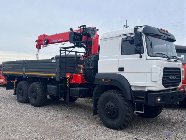 Бортовой Урал-М 4320-4972 бескапотный c КМУ Kanglim KS 1256 GII