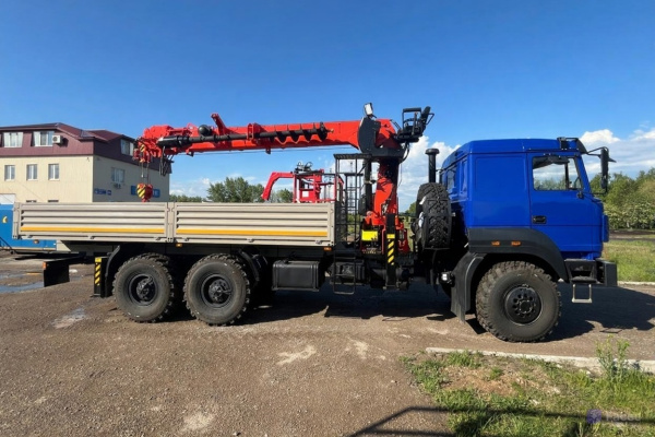 Бортовой Урал-М 4320-4972 бескапотный c КМУ Kanglim KS 2056