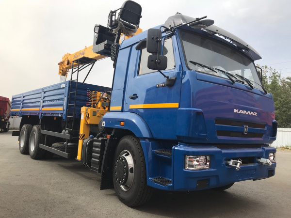 АВТОМОБИЛЬ БОРТОВОЙ КАМАЗ 65117 С КМУ Soosan SCS 746