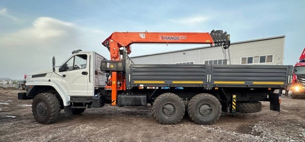 Бортовой Урал Next 4320 c кму Hangil hgc 756