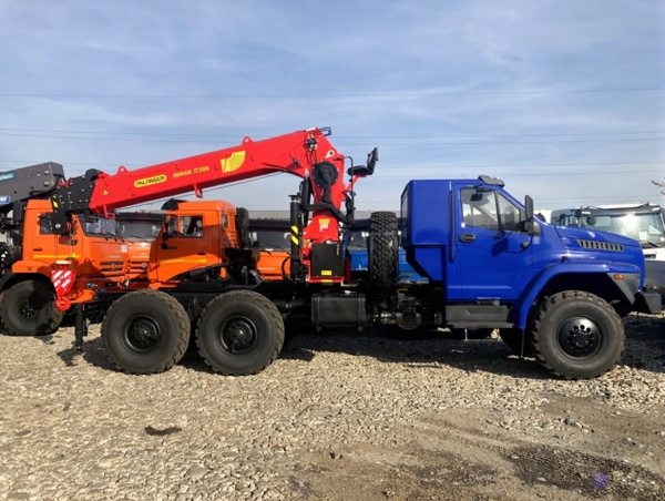 СЕДЕЛЬНЫЙ ТЯГАЧ Урал Next 4320 c КМУ ИНМАН ИТ 200 под бур и люльку