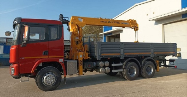 Бортовой Shacman 6x4 c КМУ Soosan SCS 746 L