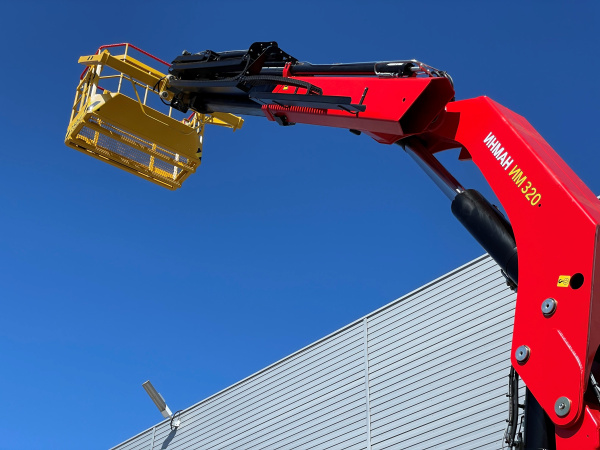 Бортовой Урал Next 4320 c КМУ ИНМАН ИМ 320