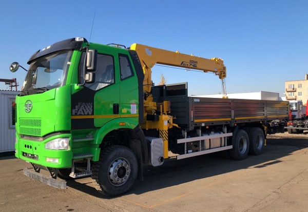 Бортовой FAW CA3250 С КМУ Soosan SCS 746 L