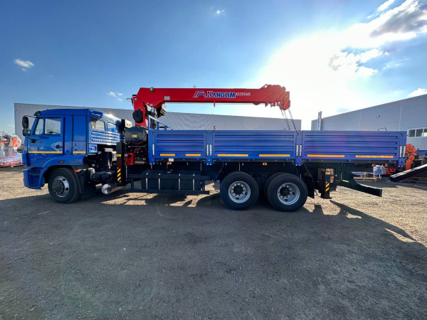 АВТОМОБИЛЬ БОРТОВОЙ КАМАЗ 65117 С КМУ KANGLIM KS 2056